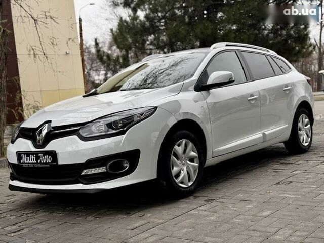 Рено Меган, объемом двигателя 1.5 л и пробегом 130 тыс. км за 10500 $, фото 1 на Automoto.ua