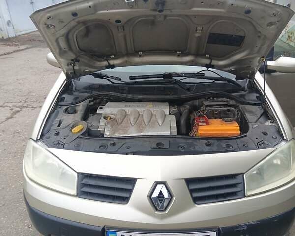 Жовтий Рено Меган, об'ємом двигуна 1.6 л та пробігом 231 тис. км за 5000 $, фото 4 на Automoto.ua