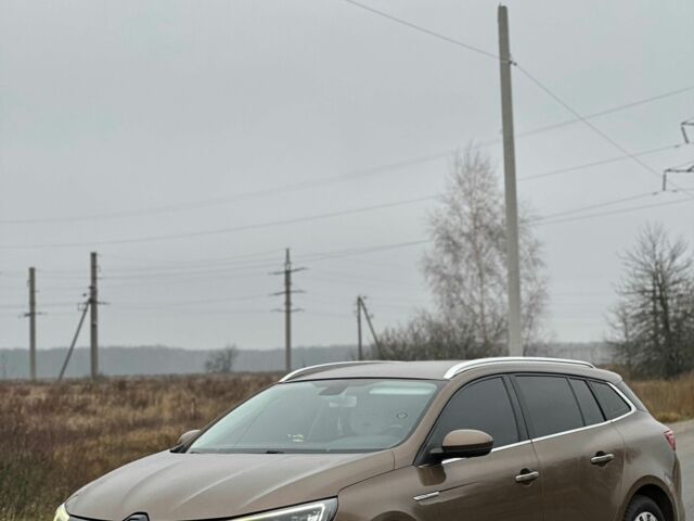 Желтый Рено Меган, объемом двигателя 1.5 л и пробегом 274 тыс. км за 12499 $, фото 5 на Automoto.ua