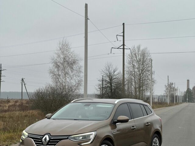 Желтый Рено Меган, объемом двигателя 1.5 л и пробегом 274 тыс. км за 12499 $, фото 2 на Automoto.ua