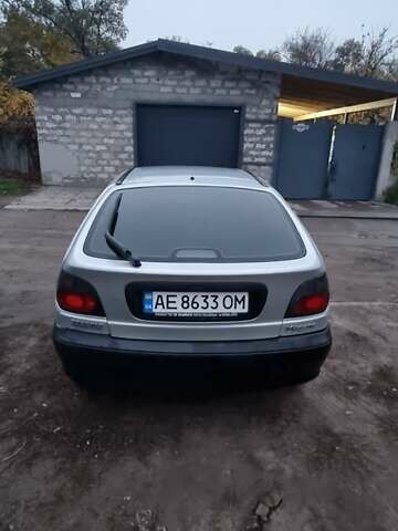 Сірий Рено Меган, об'ємом двигуна 1.4 л та пробігом 362 тис. км за 1750 $, фото 6 на Automoto.ua