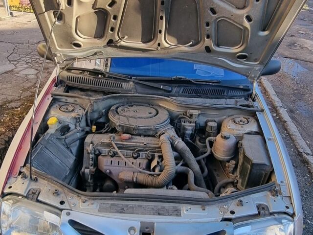 Рено Меган 1996 в Каменское - Днепродзержинск на Automoto.ua Серый Рено Меган, объемом двигателя 0 л и пробегом 360 тыс. км за 1700 $, фото 7 на Automoto.ua