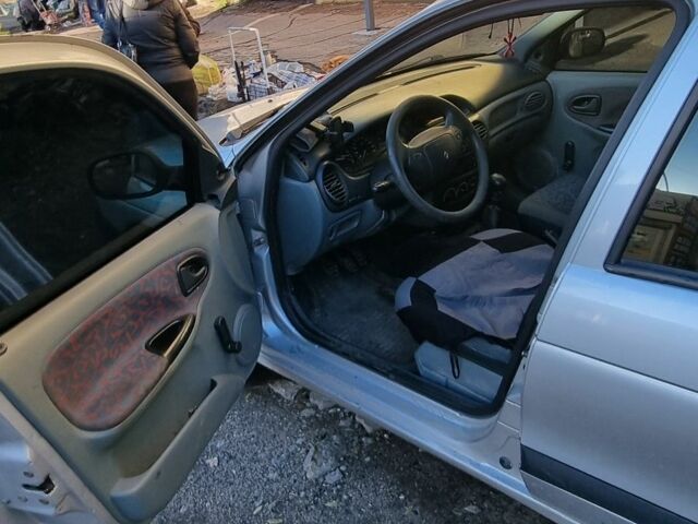 Рено Меган 1996 в Каменское - Днепродзержинск на Automoto.ua Серый Рено Меган, объемом двигателя 0 л и пробегом 360 тыс. км за 1700 $, фото 5 на Automoto.ua
