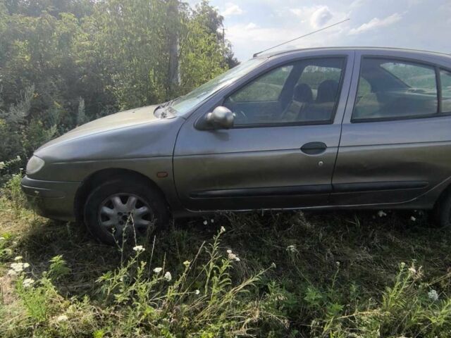 Серый Рено Меган, объемом двигателя 0 л и пробегом 1000 тыс. км за 2200 $, фото 3 на Automoto.ua