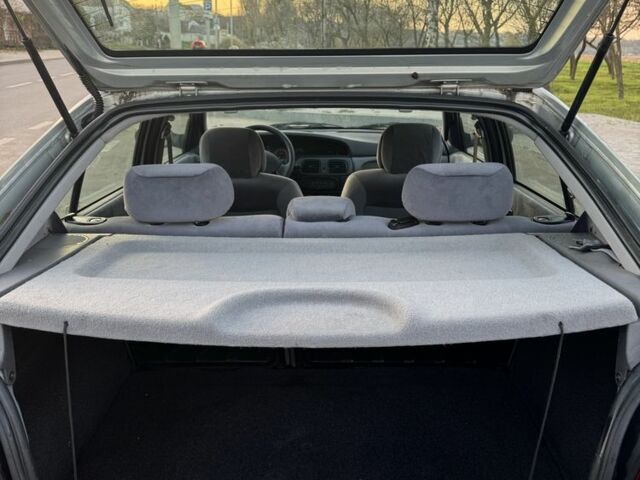 Серый Рено Меган, объемом двигателя 1.6 л и пробегом 150 тыс. км за 1600 $, фото 12 на Automoto.ua