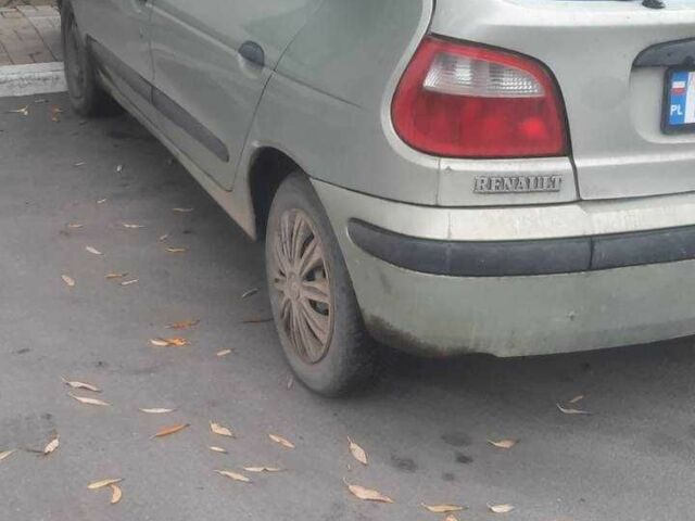 Серый Рено Меган, объемом двигателя 1.4 л и пробегом 320 тыс. км за 900 $, фото 4 на Automoto.ua