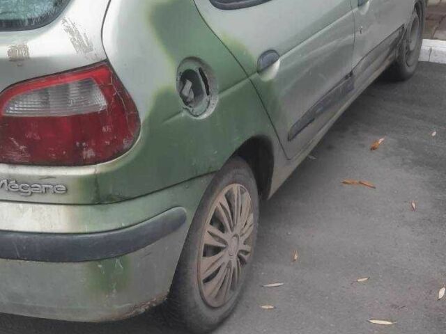 Серый Рено Меган, объемом двигателя 1.4 л и пробегом 320 тыс. км за 900 $, фото 2 на Automoto.ua