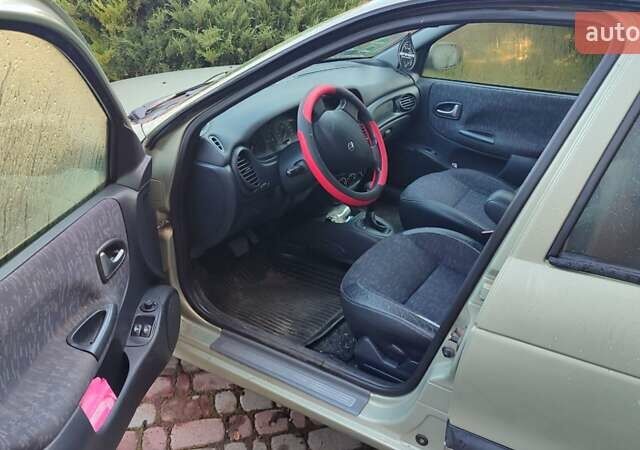 Серый Рено Меган, объемом двигателя 1.6 л и пробегом 326 тыс. км за 2600 $, фото 9 на Automoto.ua