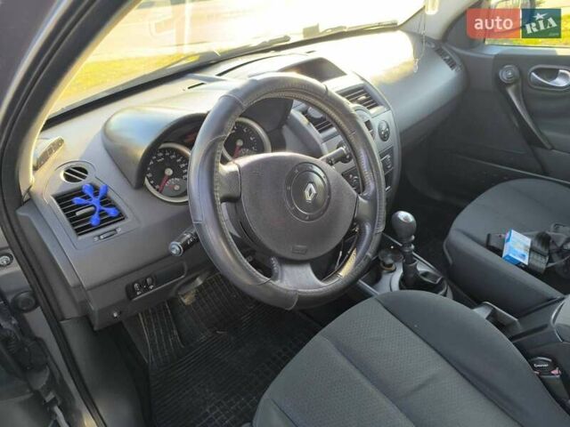 Серый Рено Меган, объемом двигателя 1.9 л и пробегом 350 тыс. км за 2300 $, фото 6 на Automoto.ua