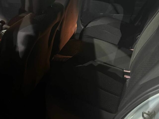 Сірий Рено Меган, об'ємом двигуна 1.5 л та пробігом 345 тис. км за 3700 $, фото 8 на Automoto.ua