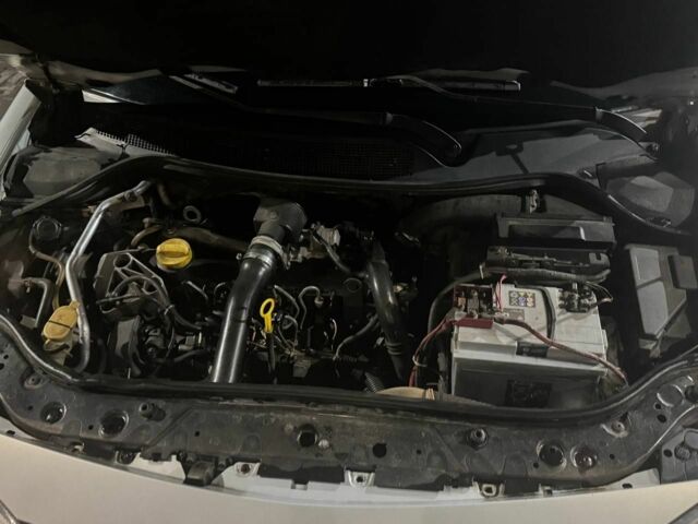 Сірий Рено Меган, об'ємом двигуна 1.5 л та пробігом 345 тис. км за 3700 $, фото 10 на Automoto.ua