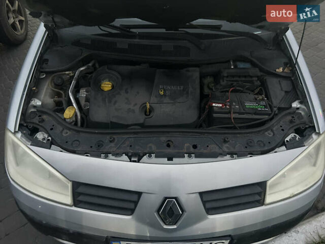 Серый Рено Меган, объемом двигателя 1.46 л и пробегом 275 тыс. км за 3449 $, фото 8 на Automoto.ua