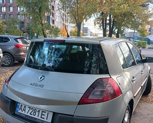 Сірий Рено Меган, об'ємом двигуна 1.9 л та пробігом 295 тис. км за 3100 $, фото 8 на Automoto.ua