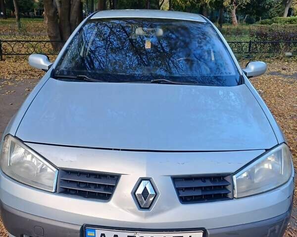 Сірий Рено Меган, об'ємом двигуна 1.9 л та пробігом 295 тис. км за 3100 $, фото 5 на Automoto.ua