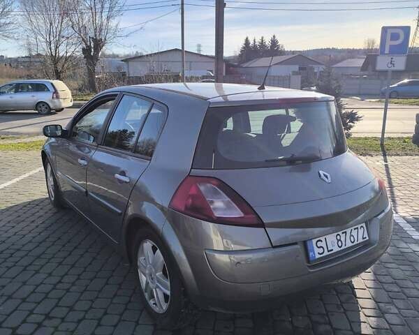 Серый Рено Меган, объемом двигателя 1.9 л и пробегом 350 тыс. км за 2300 $, фото 8 на Automoto.ua