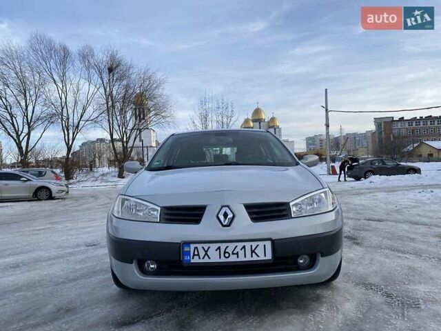 Серый Рено Меган, объемом двигателя 1.6 л и пробегом 320 тыс. км за 4000 $, фото 4 на Automoto.ua