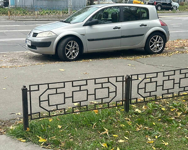 Серый Рено Меган, объемом двигателя 1.46 л и пробегом 275 тыс. км за 3449 $, фото 5 на Automoto.ua