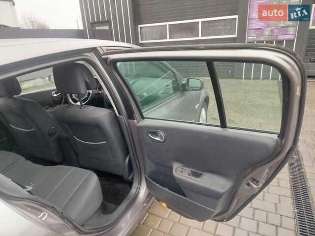 Серый Рено Меган, объемом двигателя 1.87 л и пробегом 280 тыс. км за 3500 $, фото 8 на Automoto.ua