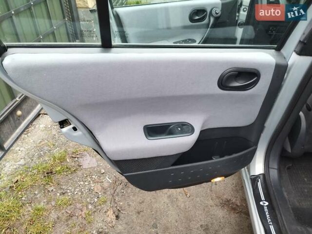 Серый Рено Меган, объемом двигателя 1.39 л и пробегом 123 тыс. км за 3550 $, фото 1 на Automoto.ua