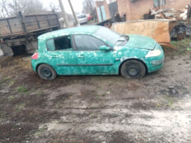 Серый Рено Меган, объемом двигателя 1.5 л и пробегом 300 тыс. км за 1500 $, фото 1 на Automoto.ua