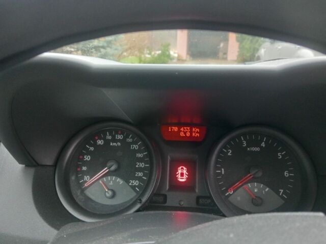 Сірий Рено Меган, об'ємом двигуна 1.4 л та пробігом 170 тис. км за 2700 $, фото 7 на Automoto.ua