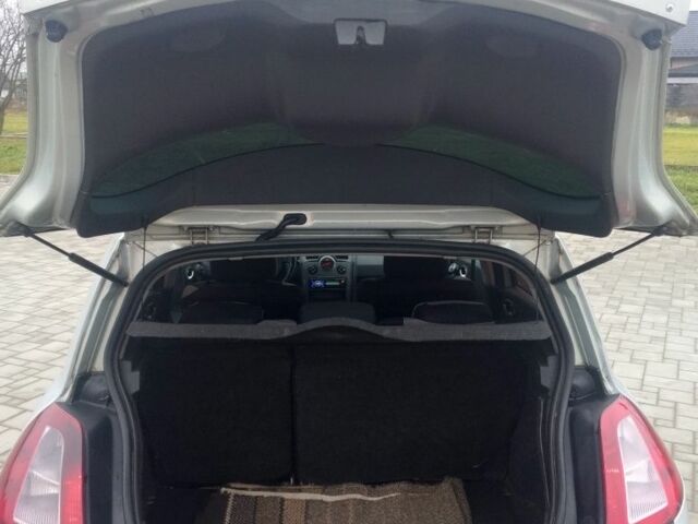 Серый Рено Меган, объемом двигателя 1.5 л и пробегом 227 тыс. км за 3600 $, фото 13 на Automoto.ua