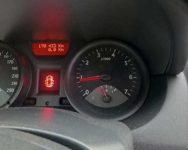 Серый Рено Меган, объемом двигателя 1.39 л и пробегом 170 тыс. км за 2700 $, фото 9 на Automoto.ua