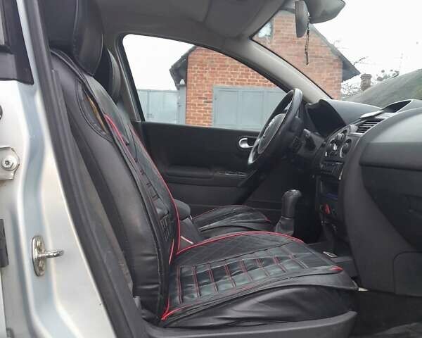 Сірий Рено Меган, об'ємом двигуна 1.39 л та пробігом 188 тис. км за 3800 $, фото 11 на Automoto.ua