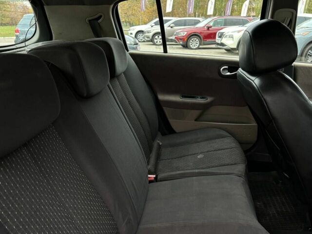 Рено Меган 2003 в Кривом Роге на Automoto.ua Серый Рено Меган, объемом двигателя 1.6 л и пробегом 240 тыс. км за 3300 $, фото 18 на Automoto.ua