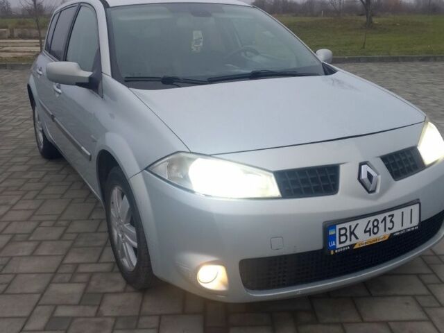 Серый Рено Меган, объемом двигателя 1.5 л и пробегом 227 тыс. км за 3600 $, фото 1 на Automoto.ua