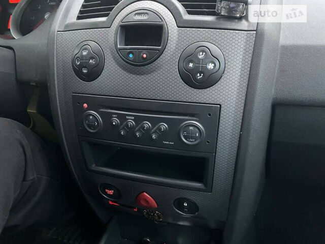 Серый Рено Меган, объемом двигателя 1.87 л и пробегом 310 тыс. км за 3800 $, фото 12 на Automoto.ua