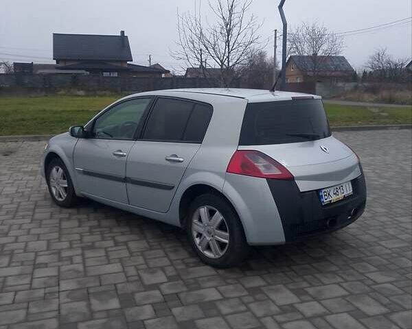 Серый Рено Меган, объемом двигателя 1.46 л и пробегом 227 тыс. км за 3499 $, фото 6 на Automoto.ua