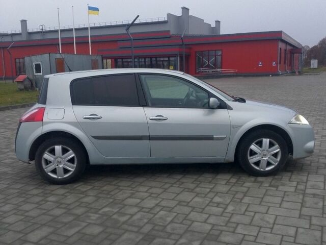 Серый Рено Меган, объемом двигателя 1.5 л и пробегом 227 тыс. км за 3600 $, фото 6 на Automoto.ua