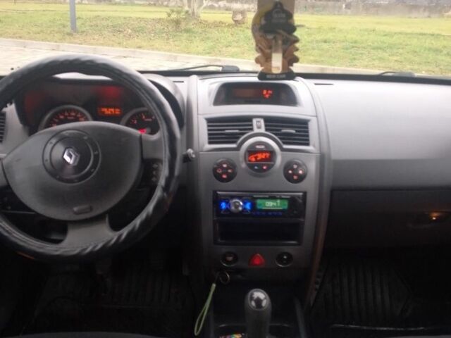 Серый Рено Меган, объемом двигателя 1.5 л и пробегом 227 тыс. км за 3600 $, фото 11 на Automoto.ua