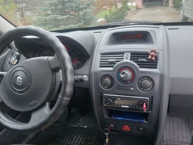 Сірий Рено Меган, об'ємом двигуна 1.4 л та пробігом 170 тис. км за 2700 $, фото 6 на Automoto.ua