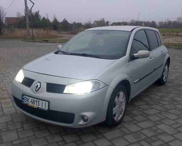 Серый Рено Меган, объемом двигателя 1.46 л и пробегом 227 тыс. км за 3499 $, фото 9 на Automoto.ua