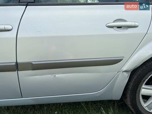 Серый Рено Меган, объемом двигателя 1.87 л и пробегом 261 тыс. км за 3600 $, фото 14 на Automoto.ua