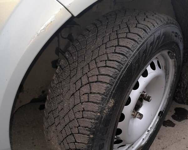 Сірий Рено Меган, об'ємом двигуна 1.39 л та пробігом 188 тис. км за 3800 $, фото 13 на Automoto.ua