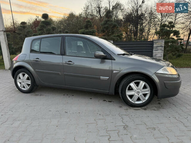 Сірий Рено Меган, об'ємом двигуна 1.9 л та пробігом 275 тис. км за 2790 $, фото 1 на Automoto.ua