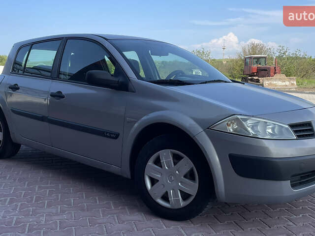 Серый Рено Меган, объемом двигателя 1.39 л и пробегом 345 тыс. км за 2699 $, фото 2 на Automoto.ua