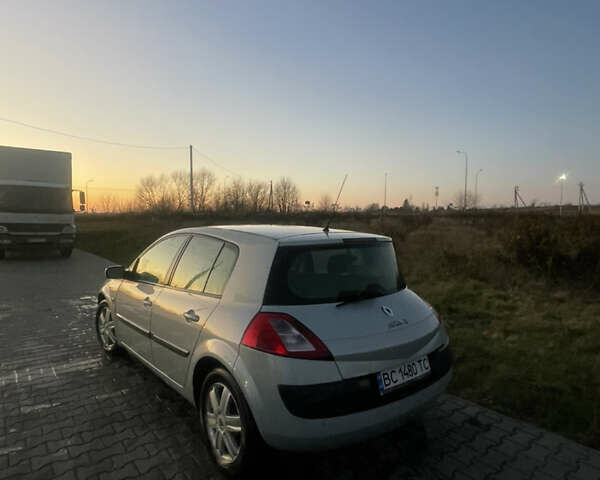 Серый Рено Меган, объемом двигателя 1.87 л и пробегом 363 тыс. км за 2900 $, фото 10 на Automoto.ua