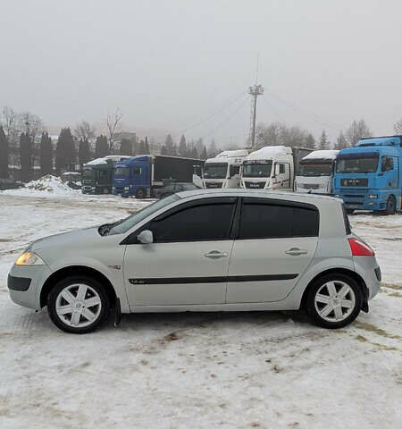 Серый Рено Меган, объемом двигателя 1.6 л и пробегом 239 тыс. км за 2000 $, фото 5 на Automoto.ua