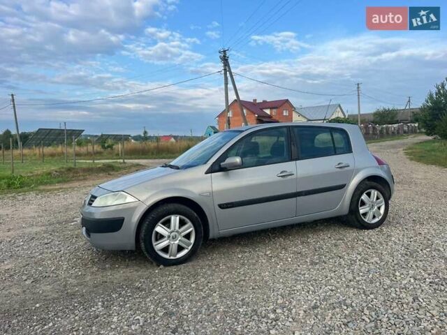Серый Рено Меган, объемом двигателя 1.6 л и пробегом 310 тыс. км за 4800 $, фото 31 на Automoto.ua