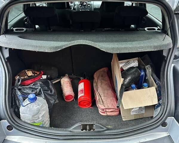 Серый Рено Меган, объемом двигателя 1.6 л и пробегом 288 тыс. км за 3700 $, фото 8 на Automoto.ua