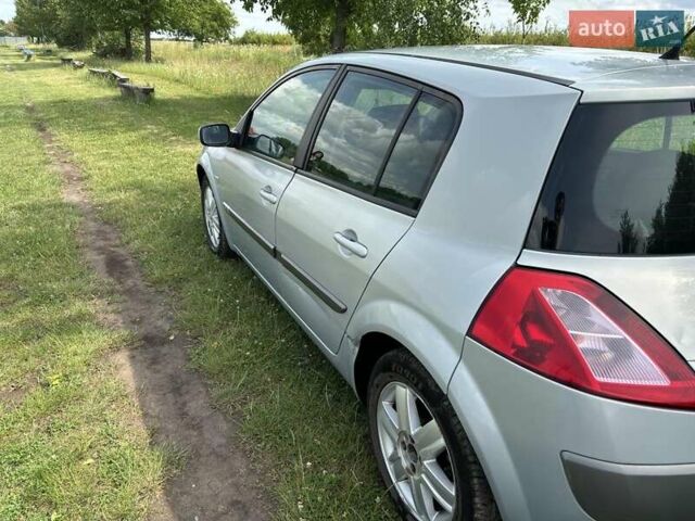 Серый Рено Меган, объемом двигателя 1.87 л и пробегом 261 тыс. км за 3600 $, фото 6 на Automoto.ua