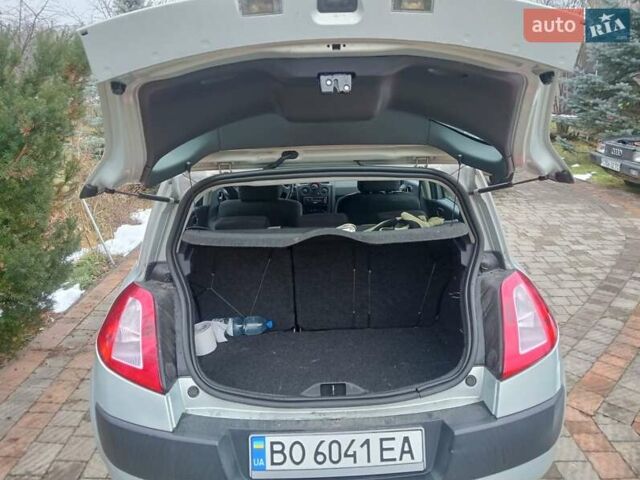 Серый Рено Меган, объемом двигателя 1.39 л и пробегом 170 тыс. км за 2700 $, фото 10 на Automoto.ua