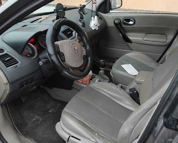 Серый Рено Меган, объемом двигателя 1.87 л и пробегом 282 тыс. км за 3850 $, фото 4 на Automoto.ua