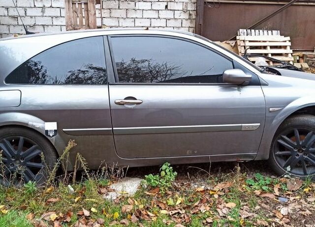 Сірий Рено Меган, об'ємом двигуна 1.9 л та пробігом 333 тис. км за 1375 $, фото 2 на Automoto.ua