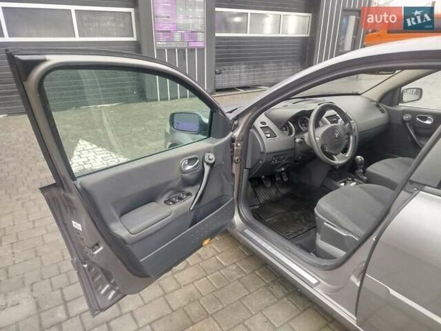 Серый Рено Меган, объемом двигателя 1.87 л и пробегом 280 тыс. км за 3500 $, фото 11 на Automoto.ua