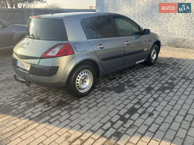 Сірий Рено Меган, об'ємом двигуна 1.9 л та пробігом 300 тис. км за 3100 $, фото 3 на Automoto.ua